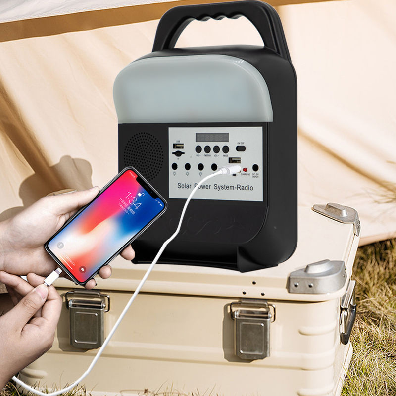 Şarj Edilebilir Ev Enerji Aydınlatma Sistemi Kiti USB Bağlantı Noktalı Radyolu Solar Ampul Seti