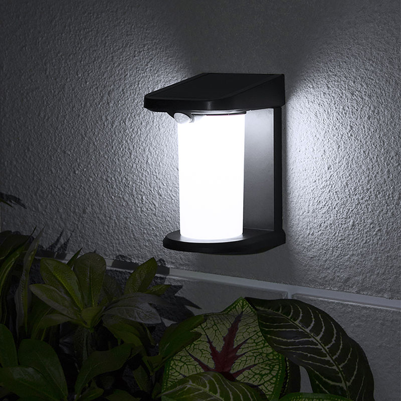 Güneş enerjisi ile çalışan LED Duvar Işığı Dışarıdaki Hareket Sensörü 80 CRI 45LM Su geçirmez Hareket Sensörü Güvenlik Güneş enerjisiyle çalışan