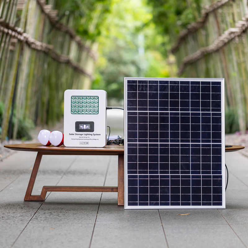 Beyaz taşınabilir güneş enerjisi üreten sistemler Çıkış Voltajı 5v 9v 12v 220v