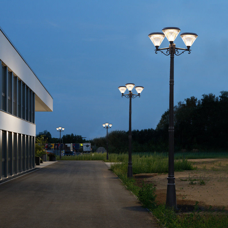 IP65 Dış Mekan Solar LED Peyzaj Yol Işığı Solar Bahçe Işıkları 3 kafa lambası