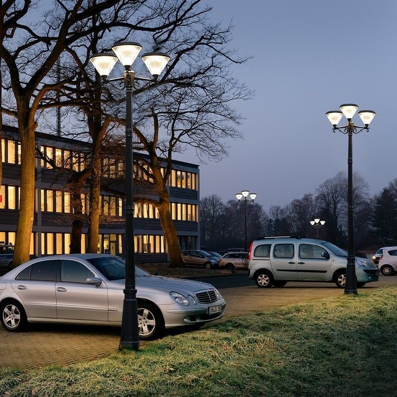 IP65 Dış Mekan Solar LED Peyzaj Yol Işığı Solar Bahçe Işıkları 3 kafa lambası